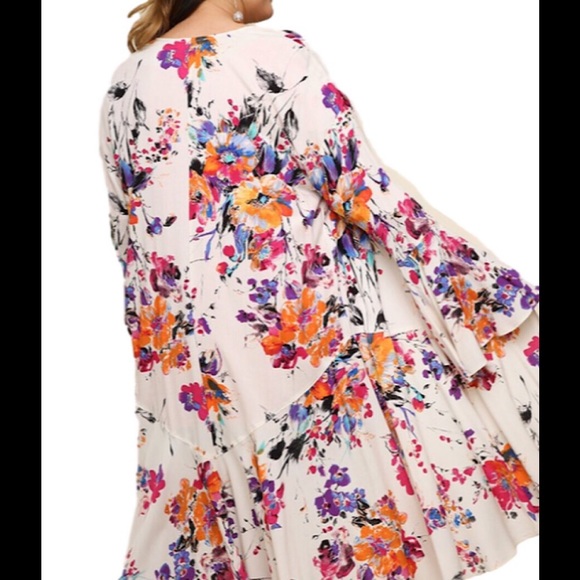 ð¥SOLD OUT!!ð¥Plus Size Vanilla Pink Floral Kimono - Picture 3 of 3